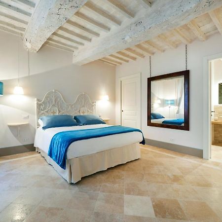 Palazzo Pio III - Residenza D'Epoca Bed & Breakfast Sarteano Eksteriør bilde