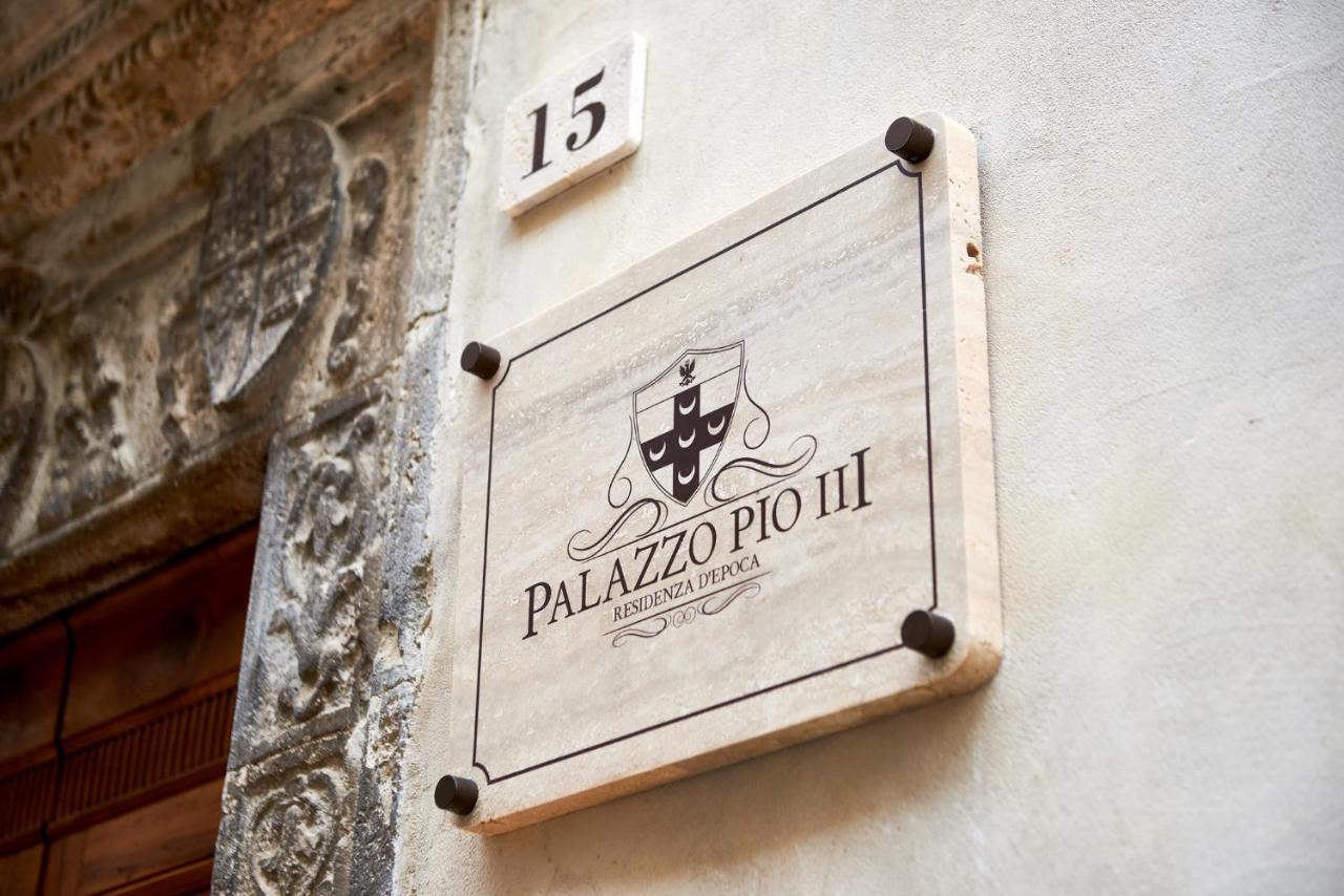 Palazzo Pio III - Residenza D'Epoca Bed & Breakfast Sarteano Eksteriør bilde